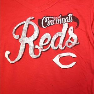 CINCINNATI REDS T-shirt ❤️❤️⚾️⚾️⚾️❤️❤️3/25